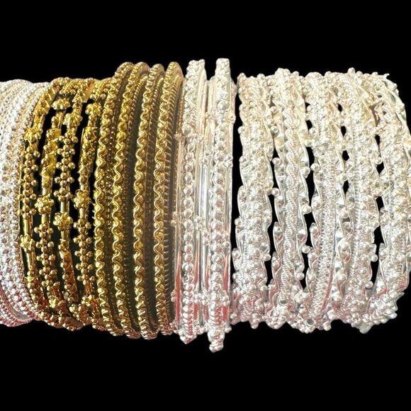 BULK LOT SILVER & GOLD TONE BANGLE BRACELETS Jewelry 19 Total Bracelets Wearable - Picture 8 of 8
